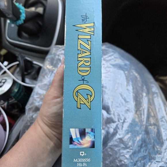 50th anniversary wizard of oz vhs with booklet - Picture 5 of 5